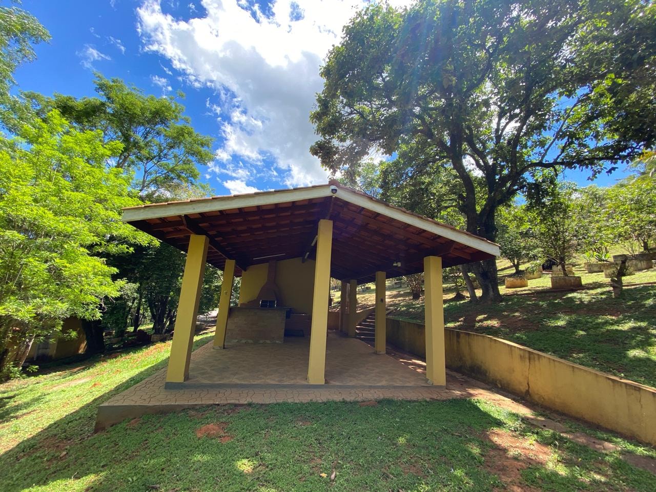 Área de camping na mata