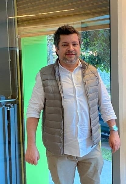 Cristiano Dias – Fundador do Espaço O Vilarejo Serrano