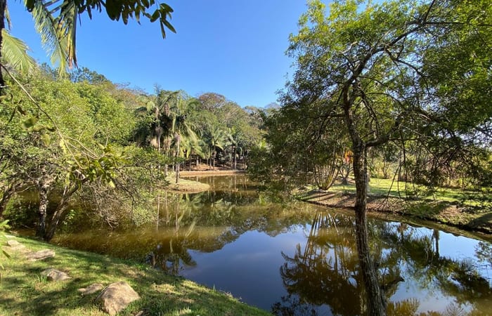 Lago do Espaço O Vilarejo Serrano